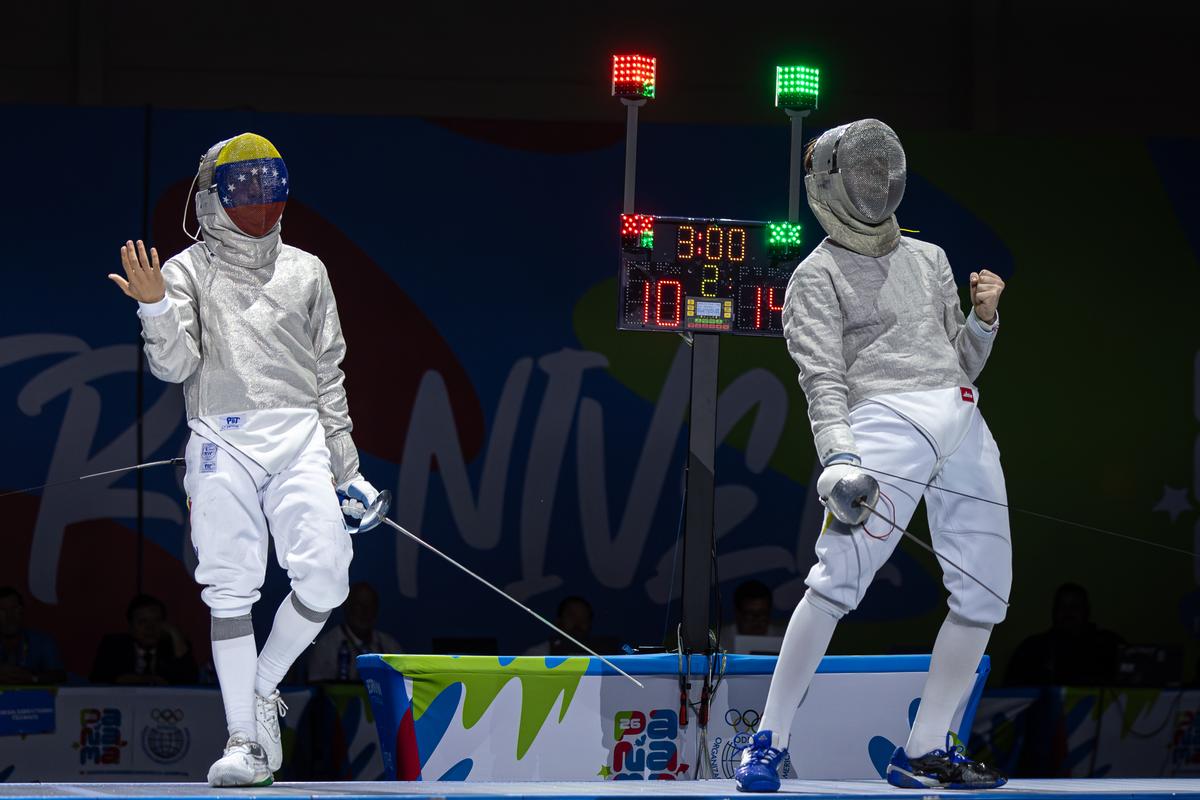 Esgrima conquista ouro, prata e bronze e Brasil iguala recorde de Santiago