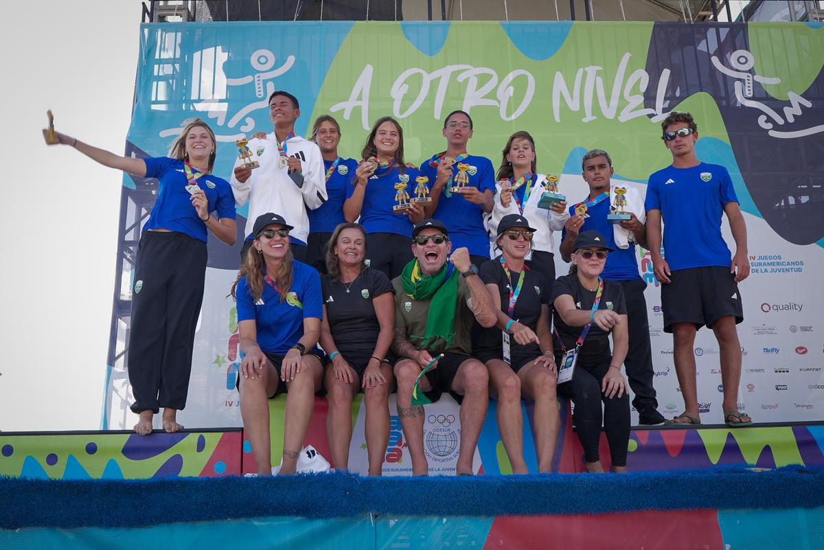 Surfe encerra Jogos com sete medalhas e leva Brasil ao topo do quadro de medalhas no quinto dia de competições