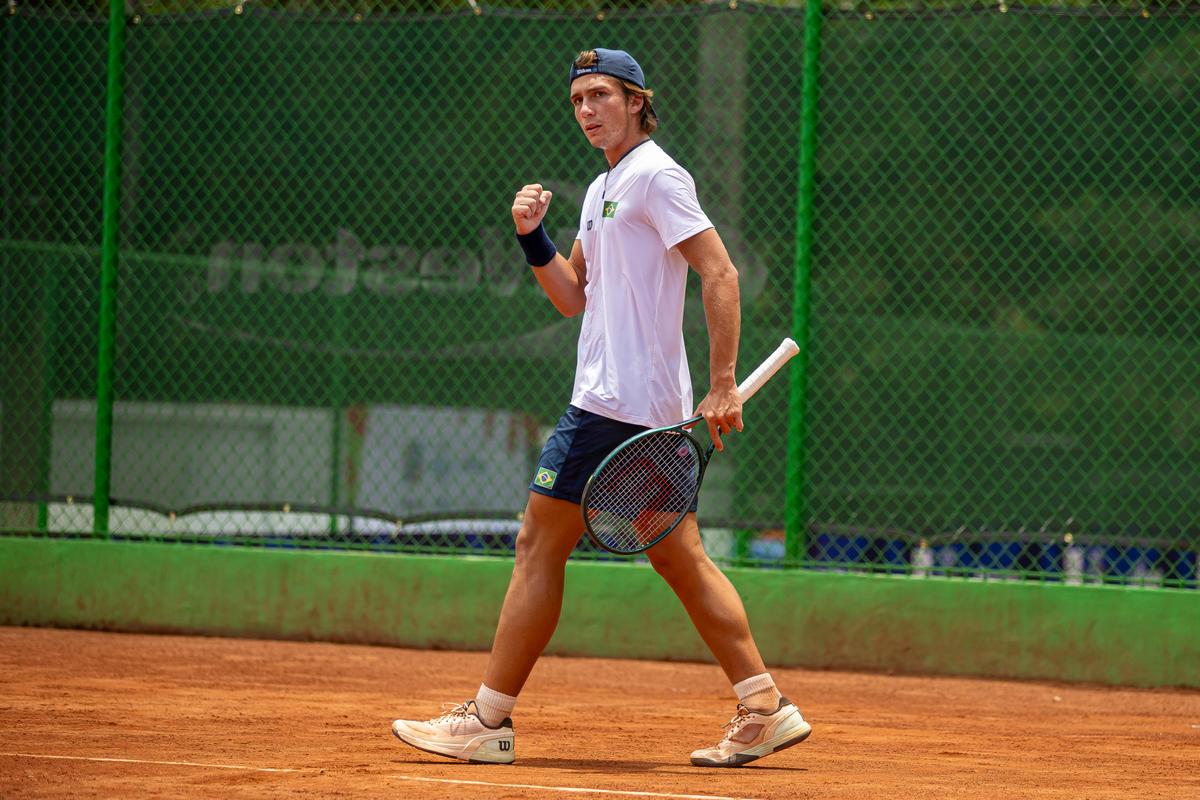 Acostumada com grandes torneios, nova geração do tênis completa estreia nas disputas individuais e brilha no segundo dia de competições no Panamá