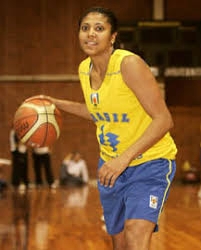 Cláudia Maria das Neves