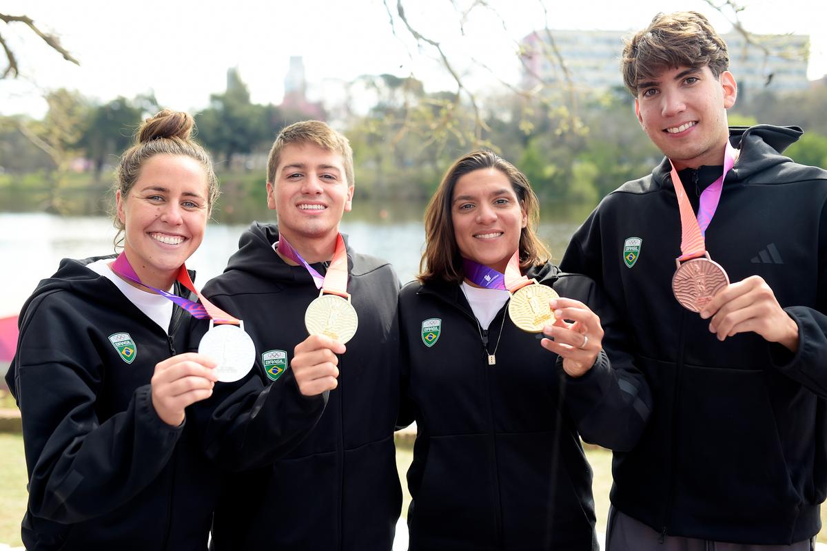 Matheus Melecchi e Ana Marcela Cunha levam primeiros ouros de Santa Fé e Brasil obtém três vagas para Lima 2027