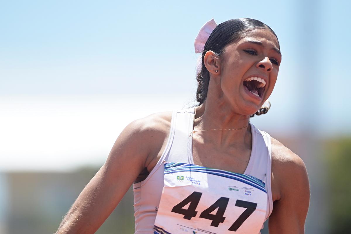 Primeira medalhista dos Jogos da Juventude CAIXA 2026 venceu colesterol alto graças ao atletismo