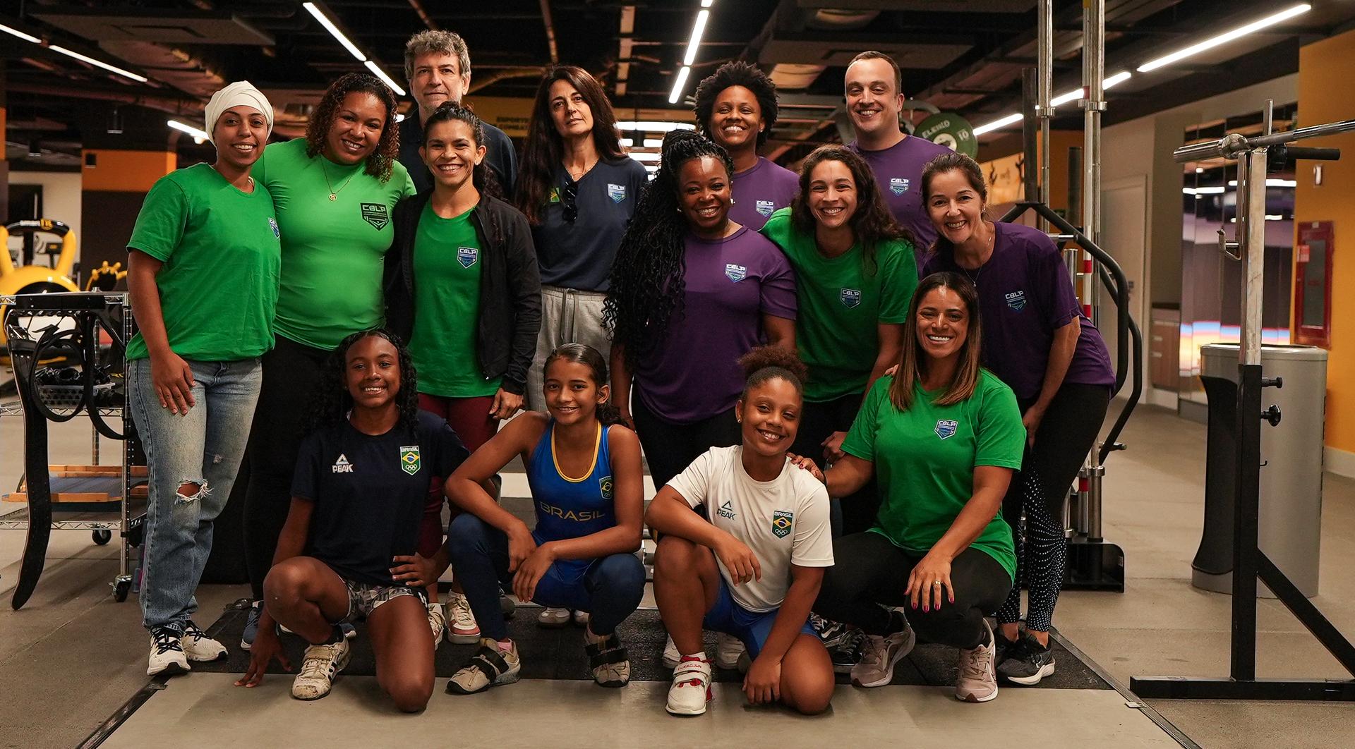 Curso de Capacitação de treinadoras da Confederação Brasileira de Levantamento de Pesos é finalizado no CT do Time Brasil