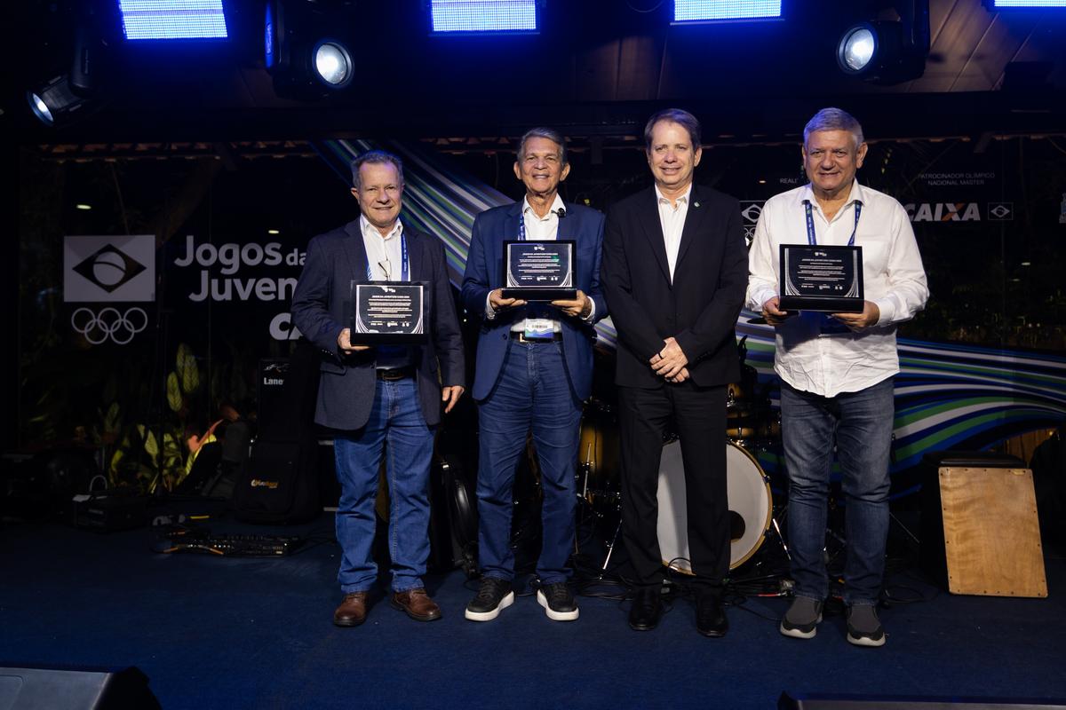 Comitê Olímpico do Brasil homenageia autoridades paranaenses na abertura dos Jogos