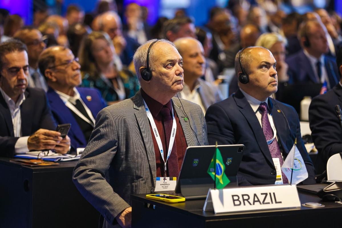 Paulo Wanderley e Rogério Sampaio na Assembleia da Anoc. Foto: Wander Roberto