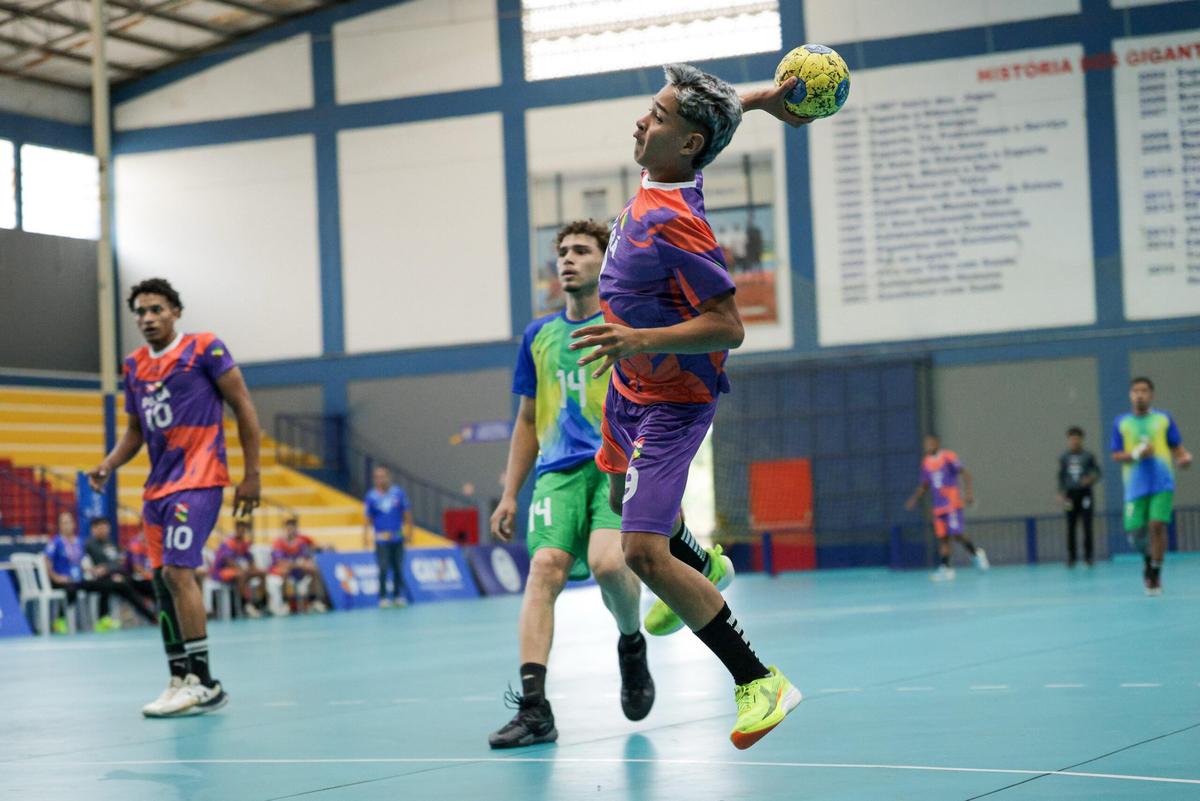 Victor Gabriel Silva, do Pará, encontra motivação no handebol, vence depressão e agradece: “não penso mais em coisas ruins”