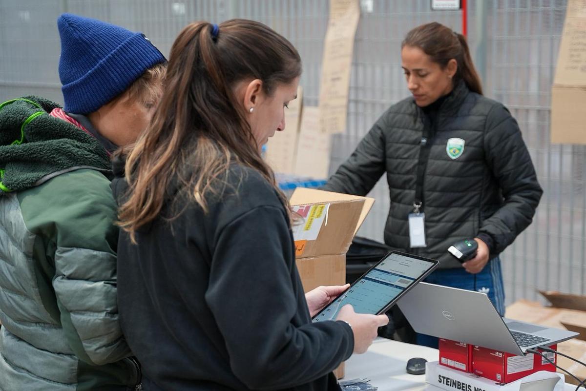 Cinco bases, 3 toneladas de bagagem, 4 mil peças de vestuário e mais: números do COB em Milão-Cortina 2026 impressionam 
