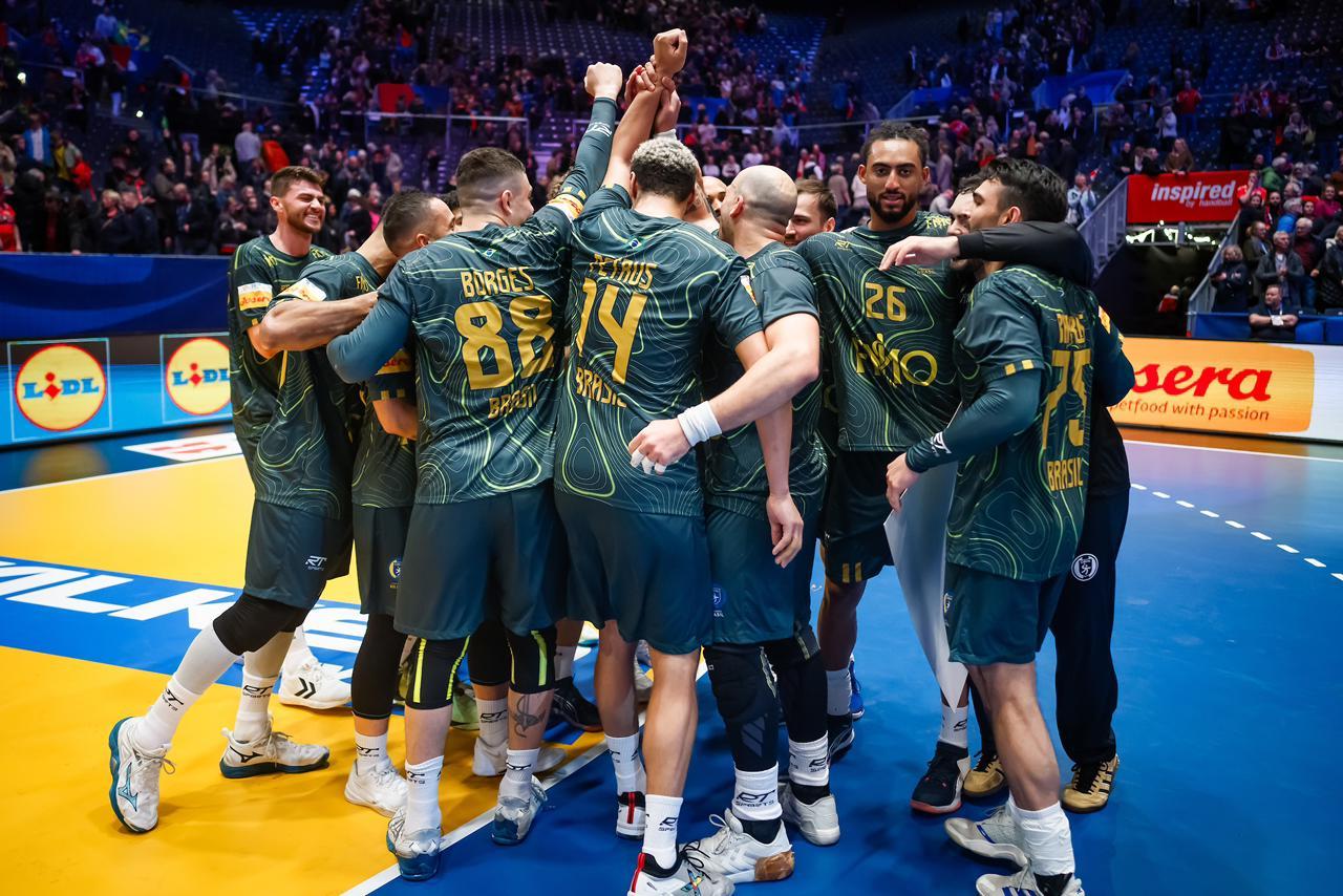 Divulgação/IHF Brasil venceu a Noruega na abertura do Mundial de Handebol (IHF)