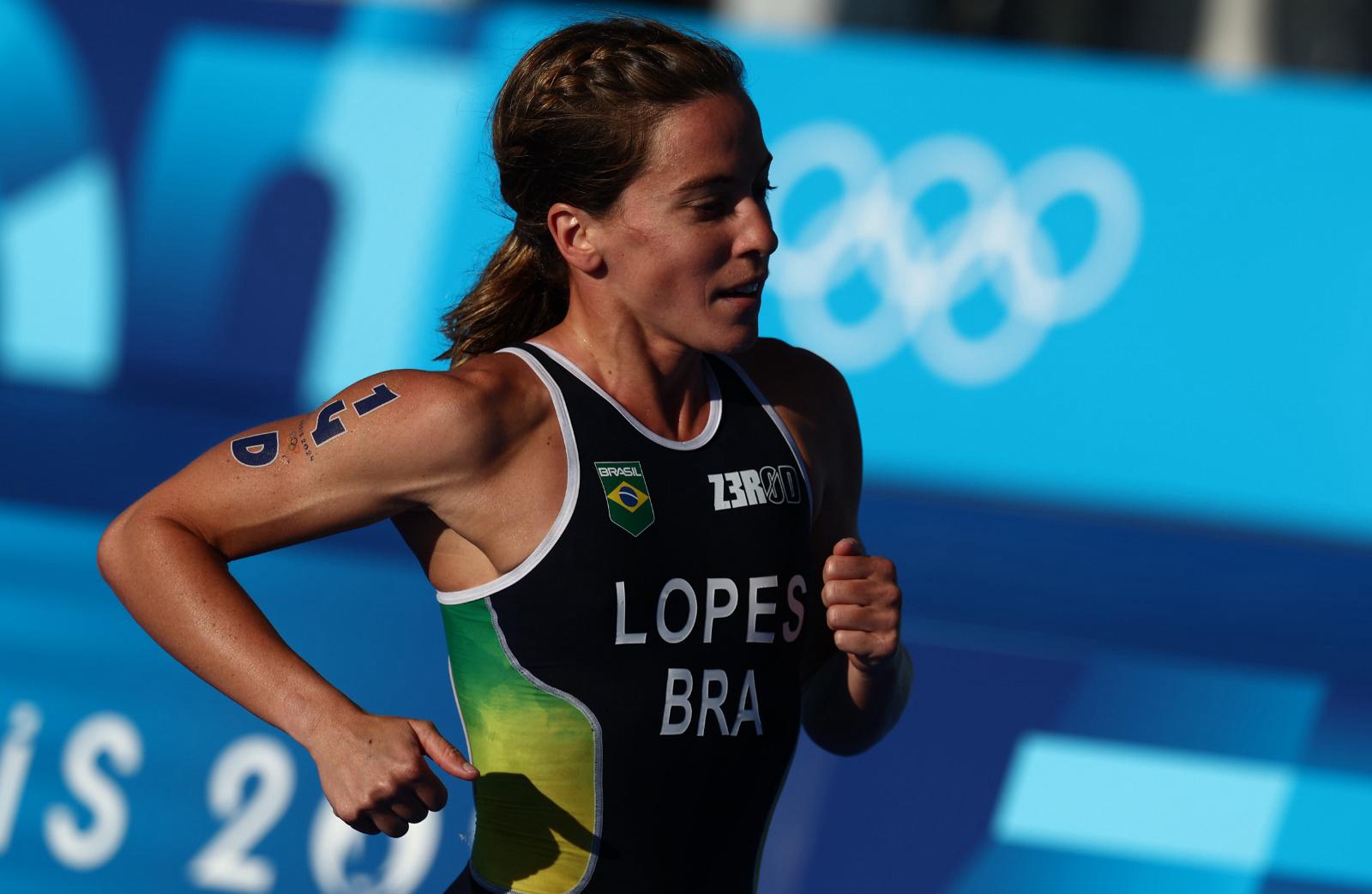 Time Brasil disputa triatlo misto. Na imagem a atleta Vittoria Lopes. Foto: Luiza Moraes/COB
