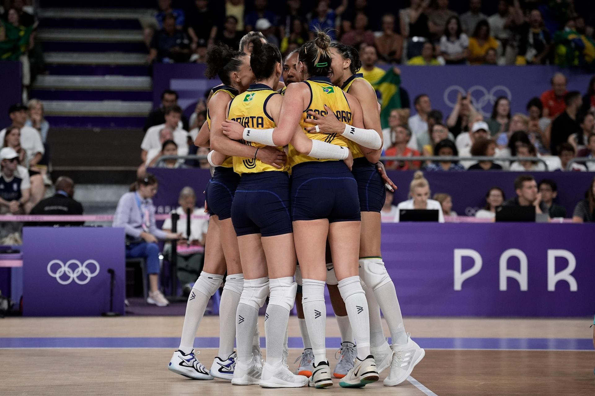 Vôlei feminino - Brasil x EUA - Foto: Alexandre Loureiro/COB Vôlei feminino - Brasil x EUA - Foto Alexandre Loureiro COB