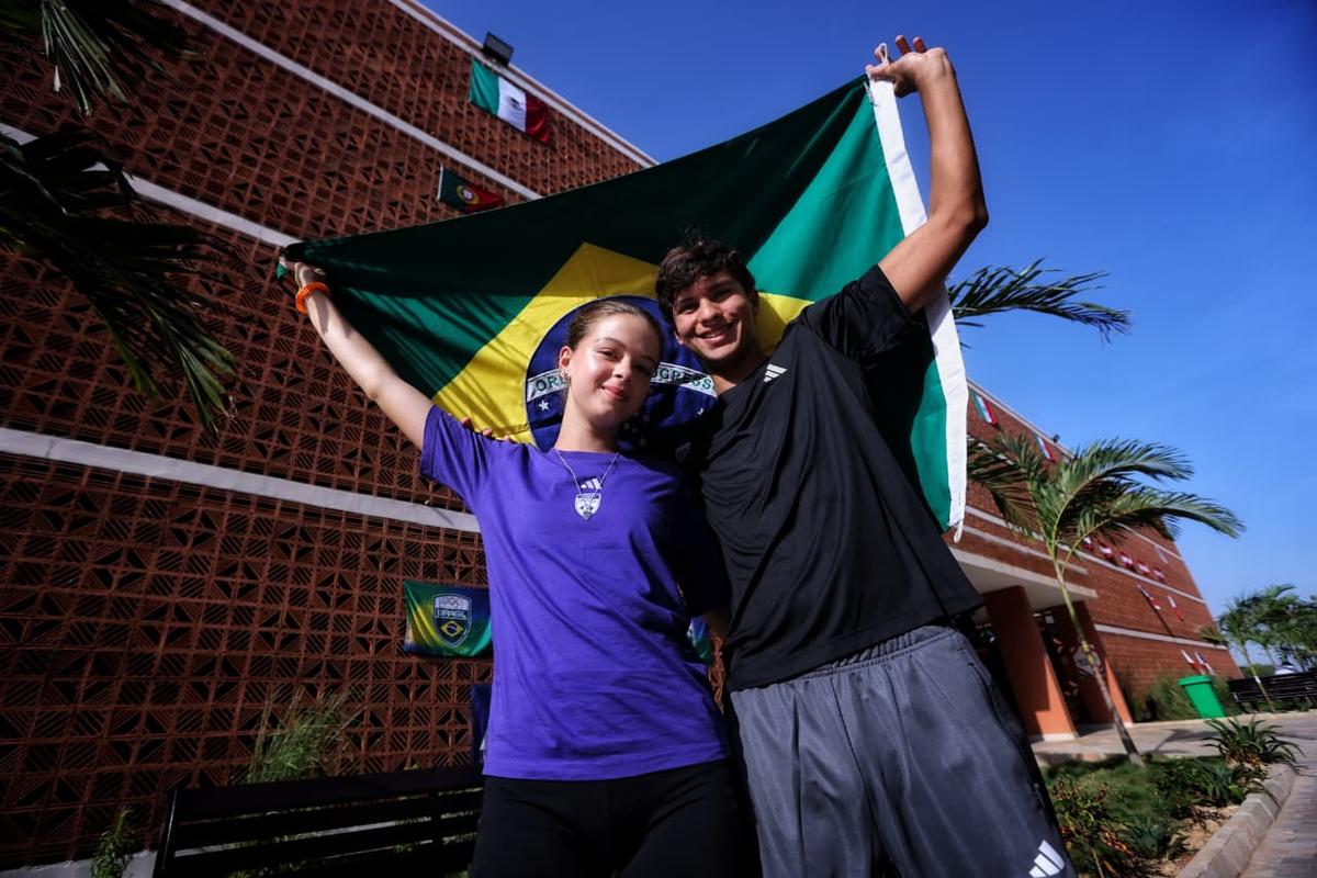 Anna Katharina Brukhnova e Luiz Daniel Moura serão os porta-bandeiras do Time Brasil em Dakar 2026